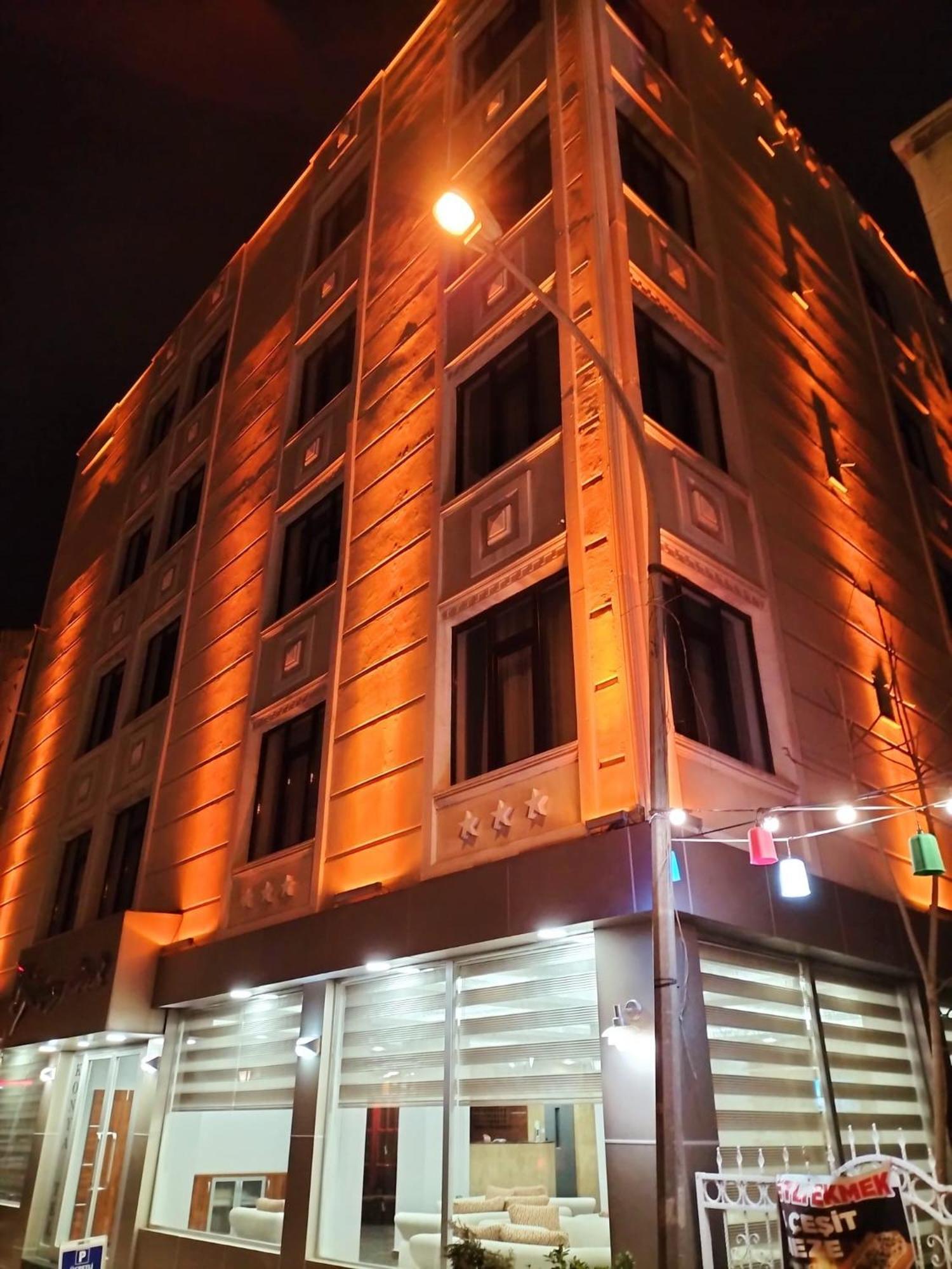 Pirotel Hotel Коня Екстериор снимка
